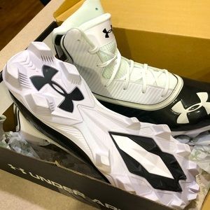 Under Armour Men’s Highlight RM Football Cleat